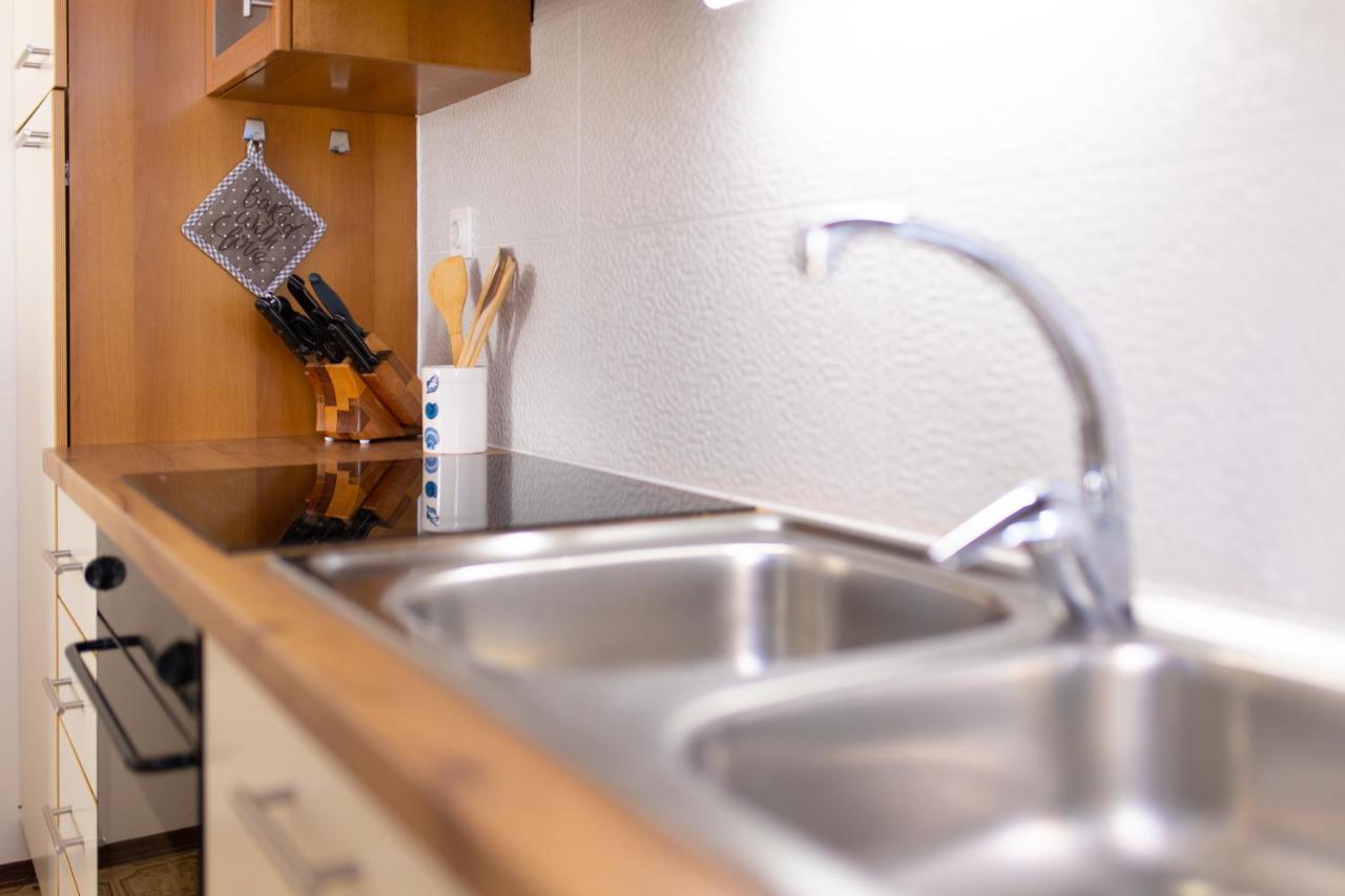 Apartman Doris Milohnici Екстериор снимка