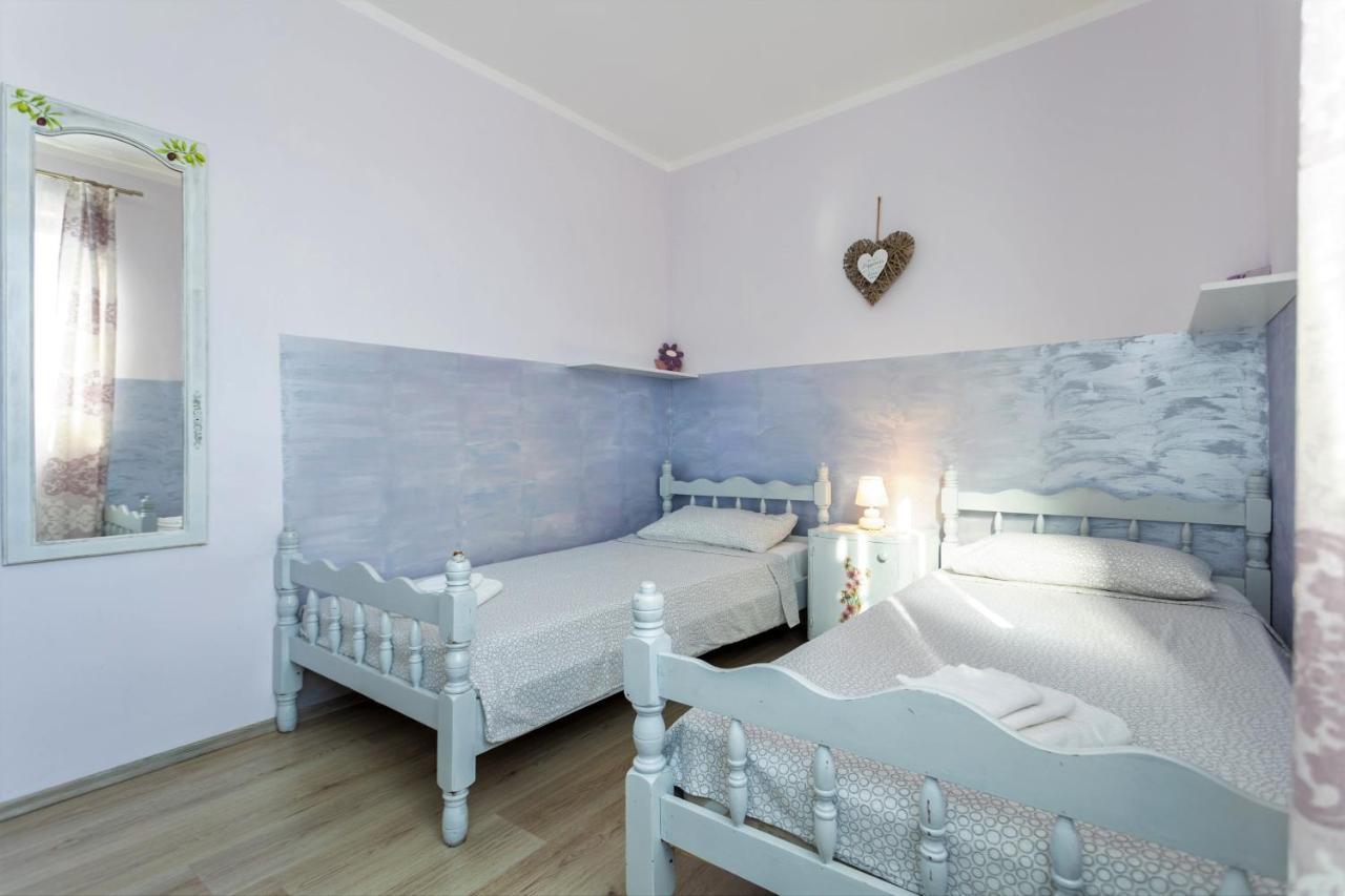 Apartman Doris Milohnici Екстериор снимка